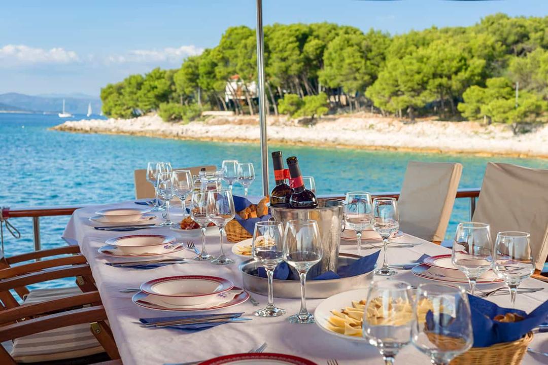 Alfresco Dining Delights