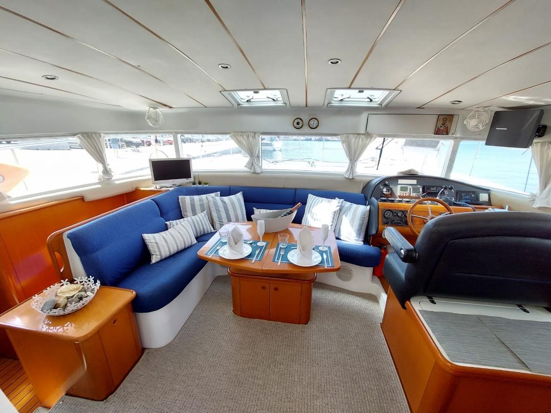 Lagoon 43
