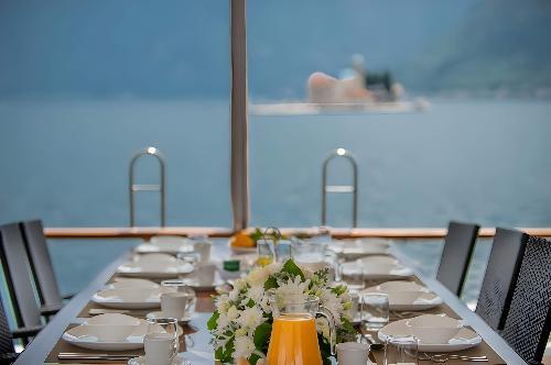 Alfresco Dining