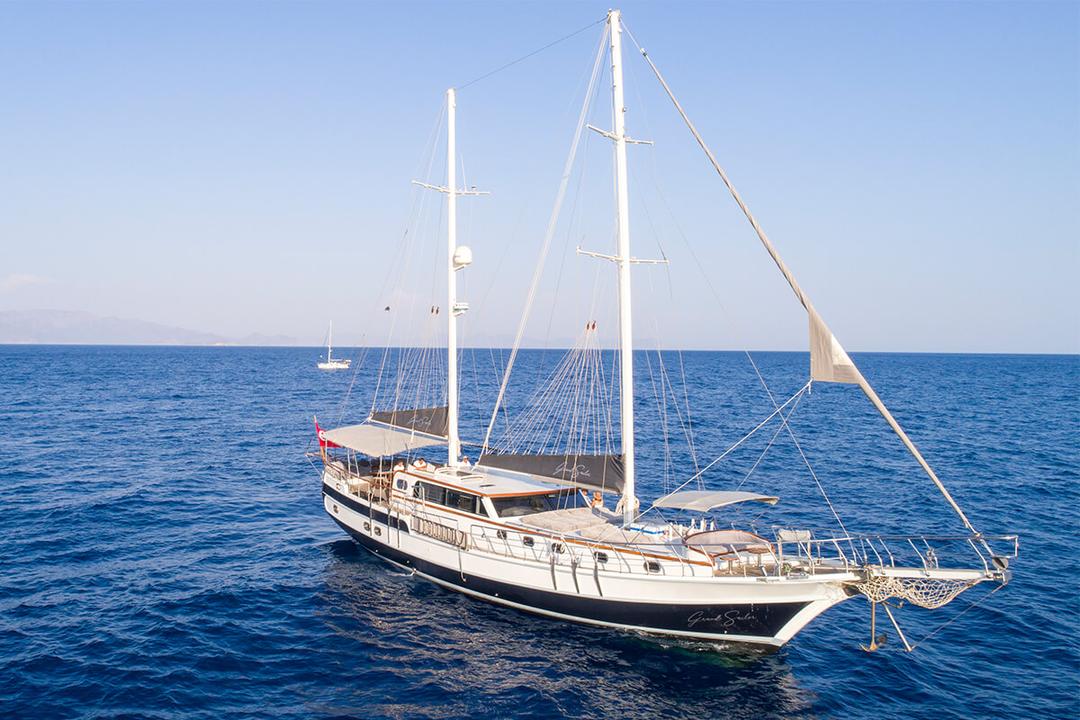 Grand Sailor