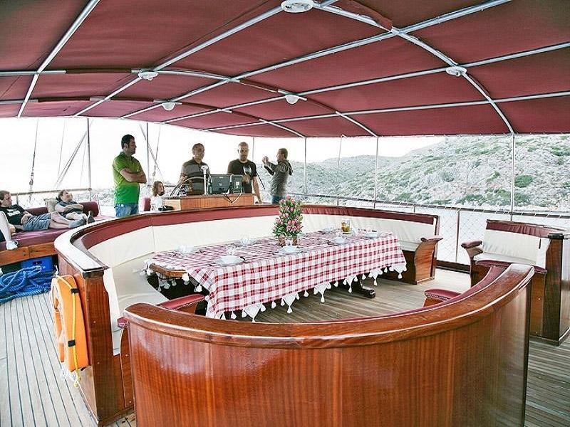 Dine with a Panoramic View