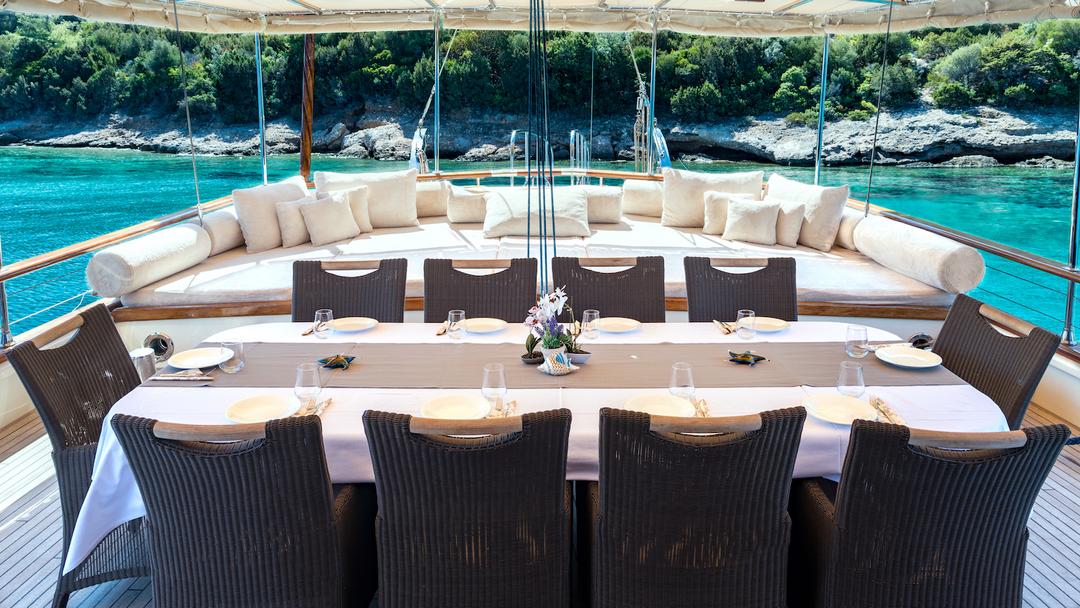 Dine with Stunning Views