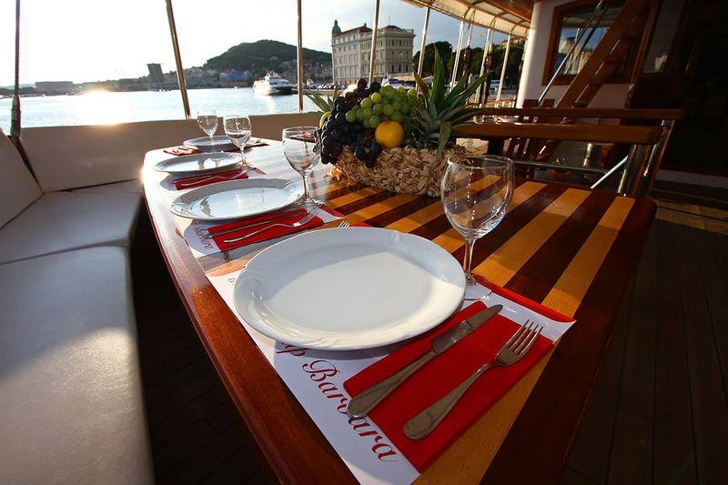 Dine with Stunning Views