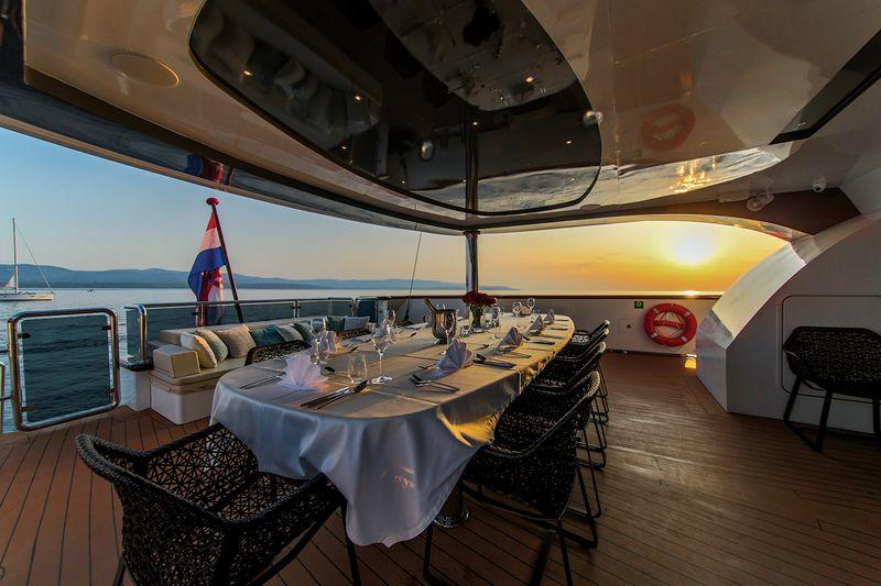 Dine with Spectacular Views